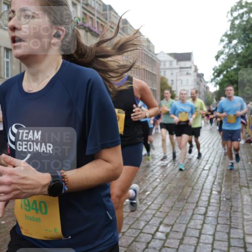13.09.2026 - Kiel Lauf Yannick Fuchs http://msf.ph/oto/10422025 13.09.2026 10:55:20 Ziel 185, 313, 428, 1841, 1851, 2330, 2331, 2738, 3379, 3429, 3645, 3903, 4403, 4678, 4898, 5485, 5834, 6490, 6800, 6991, 7118, 7450, 7566, 8791, 8845, 9131, 9858, 10061, 10354, 10936, 11325, 11358, 11751, 12610, 396, 454, 459, 575, 796, 1232, 1459, 1619, 1659, 1815, 1940, 1973, 2198, 2339, 2357, 2548, 2554, 2738, 2747, 2813, 3084, 3162, 3511, 3699, 3903, 3950, 4369, 4370, 4625, 4652, 4665, 4898, 4902, 5104, 5645, 6193, 6490, 6498, 6501, 6583, 6991, 7722, 8121, 34, 396, 1619 meine-sportfotos.de