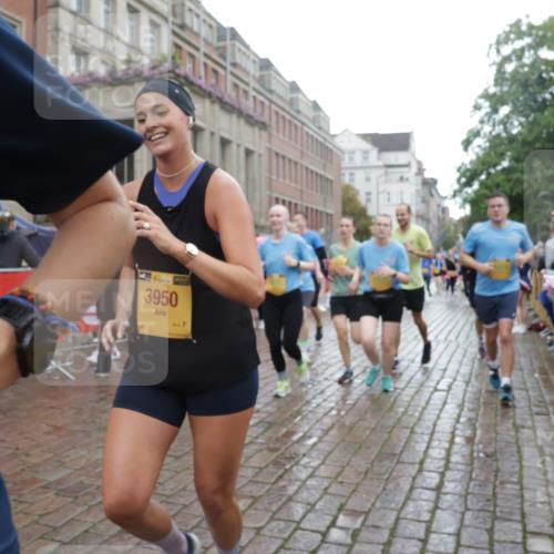 13.09.2026 - Kiel Lauf Yannick Fuchs http://msf.ph/oto/10422026 13.09.2026 10:55:20 Ziel 185, 313, 428, 1841, 1851, 2330, 2331, 2738, 3379, 3429, 3645, 3903, 4403, 4678, 4898, 5485, 5834, 6490, 6800, 6991, 7118, 7450, 7566, 8791, 8845, 9131, 9858, 10061, 10354, 10936, 11325, 11358, 11751, 12610, 396, 454, 459, 575, 796, 1232, 1459, 1619, 1659, 1815, 1940, 1973, 2198, 2339, 2357, 2548, 2554, 2738, 2747, 2813, 3084, 3162, 3511, 3699, 3903, 3950, 4369, 4370, 4625, 4652, 4665, 4898, 4902, 5104, 5645, 6193, 6490, 6498, 6501, 6583, 6991, 7722, 8121, 34, 396, 1619 meine-sportfotos.de