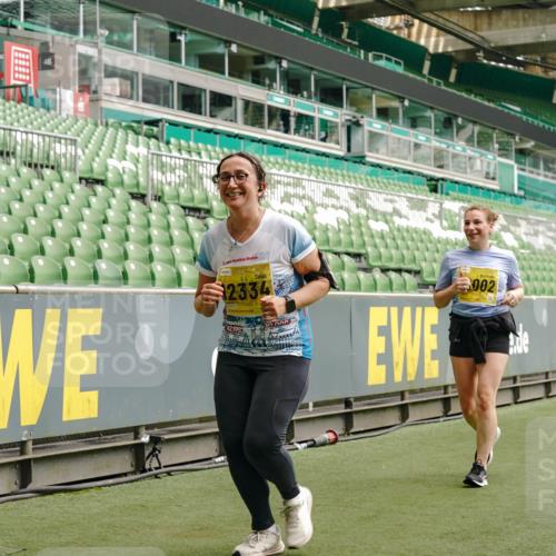13.09.2026 - 21. swb-Marathon Bremen Michael Burmester http://msf.ph/oto/10422038 13.09.2026 10:45:24 Laufen im Stadion 10137, 10176, 10191, 10192, 10194, 10202, 10242, 10295, 10344, 10430, 10472, 10524, 10568, 10600, 10629, 10651, 10679, 10713, 10779, 10979, 10997, 10999, 11050, 11081, 11181, 11200, 11233, 11244, 11307, 11309, 11355, 11367, 11385, 11408, 11495, 11574, 11629, 11709, 11808, 11821, 11932, 11943, 12057, 12089, 12151, 12153, 12177, 12178, 12224, 12226, 12285, 12311, 12321, 12334, 12374, 12462, 12539, 10148, 10303, 10330 meine-sportfotos.de