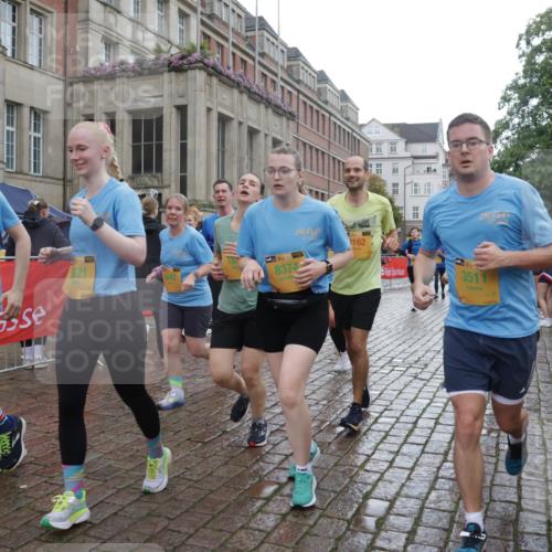 13.09.2026 - Kiel Lauf Yannick Fuchs http://msf.ph/oto/10422043 13.09.2026 10:55:21 Ziel 185, 313, 428, 1841, 1851, 2330, 2331, 3379, 3429, 3645, 4403, 4678, 5485, 5834, 5903, 6800, 7118, 7450, 7566, 8791, 8845, 9858, 10061, 10354, 10936, 11751, 12610, 396, 454, 459, 575, 1232, 1459, 1619, 1659, 1815, 1973, 2198, 2339, 2357, 2548, 2554, 2738, 2747, 2813, 3084, 3162, 3429, 3511, 3699, 3903, 3950, 4369, 4370, 4625, 4652, 4665, 4898, 4902, 5104, 5645, 5834, 6193, 6490, 6498, 6501, 6583, 6991, 7722, 8121, 34, 396, 1619 meine-sportfotos.de