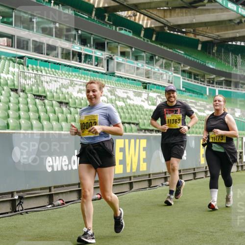 13.09.2026 - 21. swb-Marathon Bremen Michael Burmester http://msf.ph/oto/10422061 13.09.2026 10:45:25 Laufen im Stadion 10137, 10176, 10191, 10192, 10194, 10202, 10242, 10295, 10344, 10430, 10472, 10524, 10568, 10600, 10629, 10651, 10679, 10713, 10779, 10979, 10999, 11050, 11081, 11181, 11200, 11233, 11244, 11307, 11309, 11355, 11367, 11385, 11408, 11495, 11574, 11629, 11709, 11760, 11808, 11821, 11932, 11943, 12057, 12089, 12151, 12153, 12177, 12178, 12224, 12226, 12285, 12311, 12321, 12334, 12374, 12462, 12539, 10148, 10303, 10330 meine-sportfotos.de