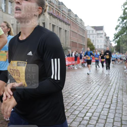 13.09.2026 - Kiel Lauf Yannick Fuchs http://msf.ph/oto/10422063 13.09.2026 10:55:23 Ziel 313, 428, 1841, 1851, 2330, 2331, 3379, 3645, 5485, 5572, 5903, 6800, 6880, 7118, 7148, 7450, 7566, 7966, 8765, 8772, 8845, 9858, 10597, 10722, 10936, 11751, 11946, 12610, 185, 454, 459, 575, 1232, 1459, 1619, 1659, 1815, 1851, 1973, 2198, 2339, 2357, 2548, 2554, 2738, 2747, 2813, 3084, 3162, 3429, 3699, 3903, 4369, 4370, 4403, 4625, 4652, 4665, 4678, 4898, 4902, 5104, 5645, 5834, 6193, 6490, 6498, 6501, 6583, 6991, 7450, 7722, 8121, 8791, 34, 396, 1619 meine-sportfotos.de