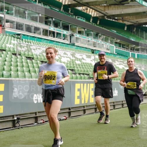 13.09.2026 - 21. swb-Marathon Bremen Michael Burmester http://msf.ph/oto/10422073 13.09.2026 10:45:25 Laufen im Stadion 10137, 10176, 10191, 10192, 10194, 10202, 10242, 10295, 10344, 10430, 10472, 10524, 10568, 10600, 10629, 10651, 10679, 10713, 10779, 10979, 10999, 11050, 11081, 11181, 11200, 11233, 11244, 11307, 11309, 11355, 11367, 11385, 11408, 11495, 11574, 11629, 11709, 11760, 11808, 11821, 11932, 11943, 12057, 12089, 12151, 12153, 12177, 12178, 12224, 12226, 12285, 12311, 12321, 12334, 12374, 12462, 12539, 10148, 10303, 10330 meine-sportfotos.de
