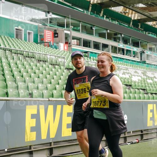 13.09.2026 - 21. swb-Marathon Bremen Michael Burmester http://msf.ph/oto/10422105 13.09.2026 10:45:27 Laufen im Stadion 10137, 10176, 10191, 10192, 10194, 10202, 10242, 10295, 10344, 10430, 10472, 10524, 10568, 10600, 10629, 10651, 10679, 10713, 10979, 10999, 11050, 11081, 11181, 11200, 11233, 11244, 11307, 11309, 11355, 11367, 11385, 11408, 11495, 11574, 11629, 11709, 11760, 11808, 11821, 11932, 11943, 12057, 12089, 12151, 12153, 12177, 12178, 12224, 12226, 12285, 12311, 12321, 12334, 12374, 12462, 12539, 10148, 10303, 10330, 10361, 10362 meine-sportfotos.de