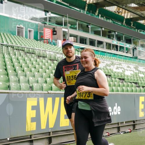 13.09.2026 - 21. swb-Marathon Bremen Michael Burmester http://msf.ph/oto/10422109 13.09.2026 10:45:27 Laufen im Stadion 10137, 10176, 10191, 10192, 10194, 10202, 10242, 10295, 10344, 10430, 10472, 10524, 10568, 10600, 10629, 10651, 10679, 10713, 10979, 10999, 11050, 11081, 11181, 11200, 11233, 11244, 11307, 11309, 11355, 11367, 11385, 11408, 11495, 11574, 11629, 11709, 11760, 11808, 11821, 11932, 11943, 12057, 12089, 12151, 12153, 12177, 12178, 12224, 12226, 12285, 12311, 12321, 12334, 12374, 12462, 12539, 10148, 10303, 10330, 10361, 10362 meine-sportfotos.de