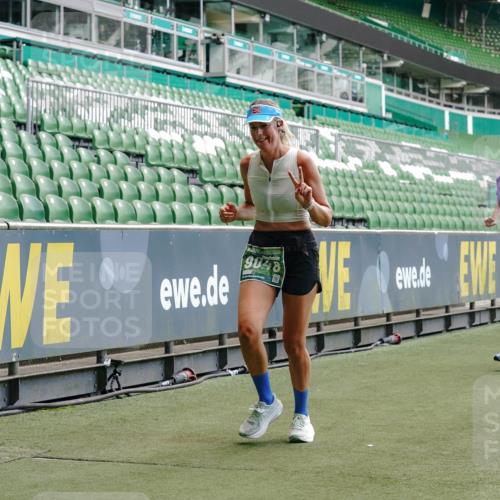 13.09.2026 - 21. swb-Marathon Bremen Michael Burmester http://msf.ph/oto/10422136 13.09.2026 12:59:49 Laufen im Stadion 135, 148, 191, 226, 232, 260, 342, 651, 745, 972, 1080, 1166, 1209, 1368, 1493, 1494, 1516, 1650, 1861, 1931, 1935, 1963, 2088, 2210, 2289, 2293, 2306, 2322, 2343, 2367, 2427, 2481, 2517, 2570, 2577, 2686, 2700, 2771, 2806, 2807, 2827, 2885, 2899, 2906, 2914, 2953, 2961, 2979, 3015, 3021, 3076, 3098, 3105, 3120, 3124, 3145, 3168, 3190, 3233, 3273, 3354, 3435, 3480, 3516, 3531, 3652, 3729, 3774, 3855, 3856, 3861, 3930, 3934, 205 meine-sportfotos.de