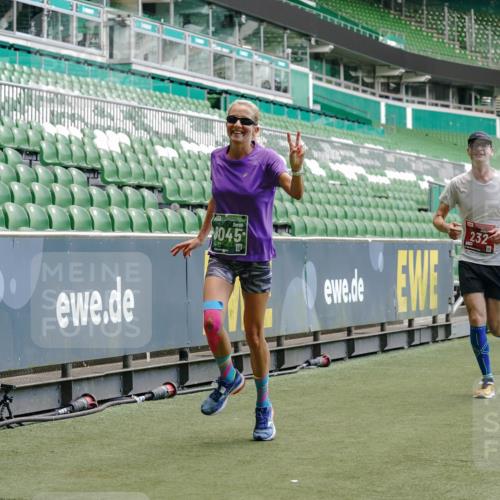 13.09.2026 - 21. swb-Marathon Bremen Michael Burmester http://msf.ph/oto/10422157 13.09.2026 12:59:50 Laufen im Stadion 135, 148, 191, 226, 232, 260, 342, 651, 745, 972, 1080, 1166, 1209, 1368, 1493, 1494, 1516, 1650, 1861, 1931, 1935, 1963, 2088, 2210, 2289, 2293, 2306, 2322, 2367, 2427, 2481, 2517, 2570, 2577, 2686, 2700, 2771, 2806, 2807, 2827, 2885, 2899, 2906, 2914, 2953, 2961, 2979, 3015, 3021, 3076, 3098, 3105, 3120, 3124, 3145, 3168, 3190, 3233, 3273, 3354, 3435, 3480, 3516, 3531, 3652, 3729, 3774, 3855, 3856, 3861, 3930, 3934, 205 meine-sportfotos.de