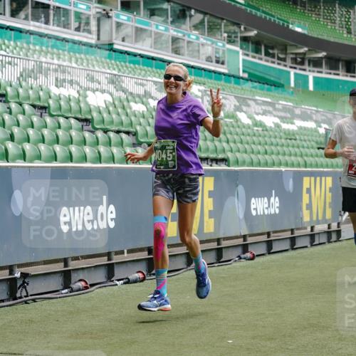 13.09.2026 - 21. swb-Marathon Bremen Michael Burmester http://msf.ph/oto/10422169 13.09.2026 12:59:50 Laufen im Stadion 135, 148, 191, 226, 232, 260, 342, 651, 745, 972, 1080, 1166, 1209, 1368, 1493, 1494, 1516, 1650, 1861, 1931, 1935, 1963, 2088, 2210, 2289, 2293, 2306, 2322, 2367, 2427, 2481, 2517, 2570, 2577, 2686, 2700, 2771, 2806, 2807, 2827, 2885, 2899, 2906, 2914, 2953, 2961, 2979, 3015, 3021, 3076, 3098, 3105, 3120, 3124, 3145, 3168, 3190, 3233, 3273, 3354, 3435, 3480, 3516, 3531, 3652, 3729, 3774, 3855, 3856, 3861, 3930, 3934, 205 meine-sportfotos.de