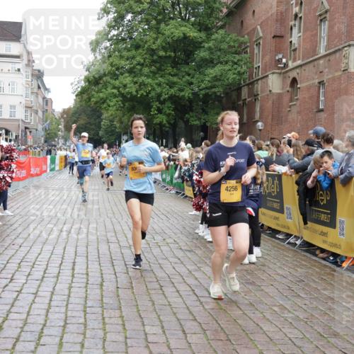 13.09.2026 - Kiel Lauf Yannick Fuchs http://msf.ph/oto/10422171 13.09.2026 09:43:25 Ziel 255, 401, 623, 1508, 4256, 6377, 7099, 7857, 8066, 10189, 10300, 12575, 1040, 1213, 1508, 3041, 3849, 3850, 5530, 5929, 7532, 7874, 8191, 8808, 9311, 9354, 9629, 9933, 10047, 10118, 11753, 12259, 12678, 40, 1049, 1833, 1857, 4171, 5964, 7773, 7905, 8770, 8834, 9323, 9934, 10460, 11246, 12101, 12164, 762, 3827, 3849, 4322, 8870, 9311, 9629, 11721, 12678 meine-sportfotos.de