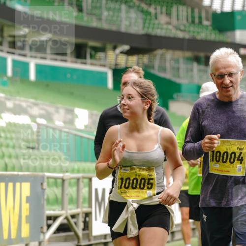 13.09.2026 - 21. swb-Marathon Bremen Michael Burmester http://msf.ph/oto/10422188 13.09.2026 10:45:35 Laufen im Stadion 10137, 10176, 10191, 10192, 10194, 10202, 10242, 10295, 10344, 10430, 10472, 10524, 10568, 10600, 10629, 10651, 10679, 10713, 10979, 10999, 11050, 11081, 11181, 11200, 11233, 11244, 11307, 11309, 11367, 11385, 11495, 11574, 11629, 11675, 11709, 11760, 11808, 11821, 11932, 11943, 12057, 12089, 12151, 12153, 12177, 12178, 12211, 12224, 12226, 12285, 12311, 12321, 12334, 12374, 12462, 12539, 10148, 10303, 10330, 10361, 10362 meine-sportfotos.de