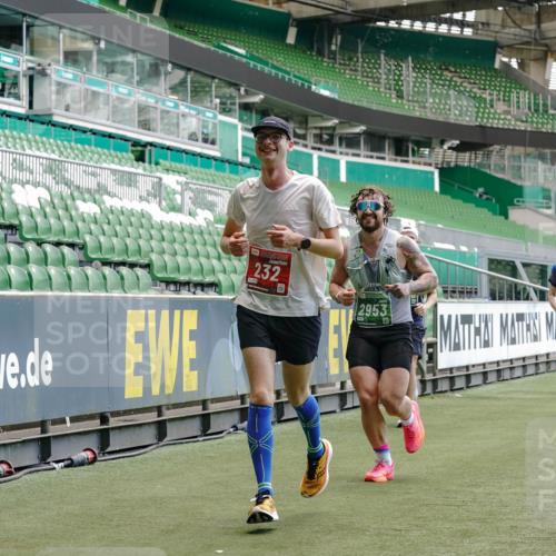 13.09.2026 - 21. swb-Marathon Bremen Michael Burmester http://msf.ph/oto/10422191 13.09.2026 12:59:52 Laufen im Stadion 135, 148, 191, 226, 232, 260, 342, 651, 745, 972, 1080, 1166, 1209, 1368, 1493, 1494, 1516, 1650, 1861, 1935, 1963, 2088, 2210, 2289, 2293, 2306, 2322, 2367, 2427, 2481, 2517, 2570, 2577, 2686, 2700, 2708, 2771, 2806, 2807, 2827, 2885, 2899, 2906, 2914, 2953, 2961, 2979, 3015, 3021, 3076, 3098, 3105, 3120, 3124, 3145, 3168, 3173, 3190, 3233, 3273, 3354, 3435, 3480, 3516, 3531, 3652, 3729, 3774, 3855, 3856, 3861, 3930, 3934 meine-sportfotos.de
