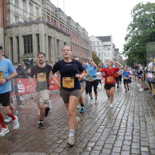 13.09.2026 - Kiel Lauf Yannick Fuchs http://msf.ph/oto/10422242 13.09.2026 10:55:43 Ziel 280, 566, 1264, 1673, 1885, 1929, 2190, 2208, 2589, 3105, 3297, 3539, 4594, 4747, 5034, 6753, 6922, 7988, 8330, 8346, 8631, 8632, 8722, 9651, 9653, 11036, 11196, 11621, 11952, 12327, 12499, 34, 185, 313, 428, 1459, 1841, 1851, 2330, 2331, 2738, 3105, 3379, 3429, 3645, 3903, 4403, 4519, 4678, 4898, 5104, 5485, 5544, 5572, 5645, 5822, 5834, 5903, 6490, 6800, 6880, 6991, 7118, 7148, 7450, 7566, 7568, 7966, 8765, 8772, 8791, 9014, 9858, 10597, 10722, 11946, 12500, 2548 meine-sportfotos.de