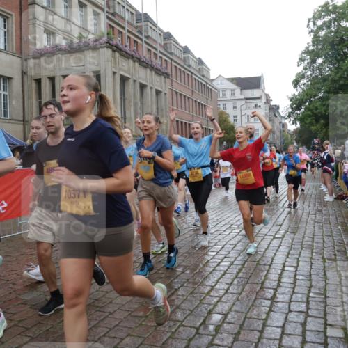 13.09.2026 - Kiel Lauf Yannick Fuchs http://msf.ph/oto/10422247 13.09.2026 10:55:43 Ziel 280, 566, 1264, 1673, 1885, 1929, 2190, 2208, 2589, 3105, 3297, 3539, 4594, 4747, 5034, 6753, 6922, 7988, 8330, 8346, 8631, 8632, 8722, 9651, 9653, 11036, 11196, 11621, 11952, 12327, 12499, 34, 185, 313, 428, 1459, 1841, 1851, 2330, 2331, 2738, 3105, 3379, 3429, 3645, 3903, 4403, 4519, 4678, 4898, 5104, 5485, 5544, 5572, 5645, 5822, 5834, 5903, 6490, 6800, 6880, 6991, 7118, 7148, 7450, 7566, 7568, 7966, 8765, 8772, 8791, 9014, 9858, 10597, 10722, 11946, 12500, 2548 meine-sportfotos.de