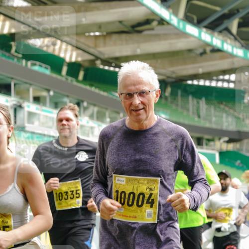 13.09.2026 - 21. swb-Marathon Bremen Michael Burmester http://msf.ph/oto/10422252 13.09.2026 10:45:38 Laufen im Stadion 10137, 10176, 10191, 10192, 10194, 10202, 10242, 10295, 10344, 10430, 10472, 10524, 10568, 10600, 10651, 10679, 10713, 10979, 10999, 11050, 11081, 11181, 11200, 11233, 11244, 11296, 11309, 11367, 11385, 11495, 11529, 11546, 11574, 11629, 11675, 11709, 11760, 11808, 11821, 11932, 11943, 12057, 12089, 12151, 12153, 12177, 12178, 12211, 12224, 12226, 12285, 12311, 12321, 12334, 12374, 12462, 12539, 10148, 10303, 10330, 10361, 10362 meine-sportfotos.de