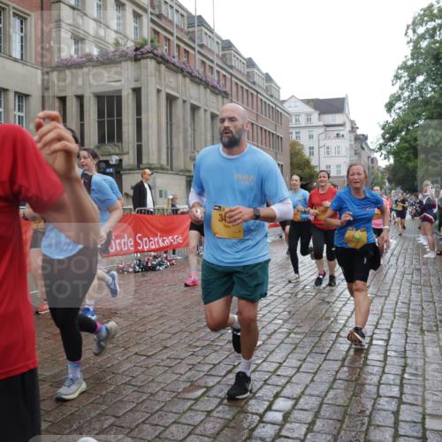 13.09.2026 - Kiel Lauf Yannick Fuchs http://msf.ph/oto/10422266 13.09.2026 10:55:45 Ziel 280, 566, 1264, 1673, 1885, 1929, 2190, 2208, 2264, 2589, 3297, 3539, 4747, 5034, 5752, 6922, 7988, 8346, 8631, 8632, 8722, 9651, 9653, 11036, 11196, 11621, 11952, 12327, 12499, 34, 185, 313, 428, 1841, 1851, 1885, 2330, 2331, 2738, 3105, 3379, 3429, 3645, 3903, 4403, 4519, 4594, 4678, 4898, 5485, 5544, 5572, 5822, 5834, 5903, 6490, 6753, 6800, 6880, 6922, 6991, 7118, 7148, 7450, 7566, 7568, 7966, 8330, 8765, 8772, 8791, 9014, 9651, 9653, 9858, 10597, 10722, 11946, 12500 meine-sportfotos.de