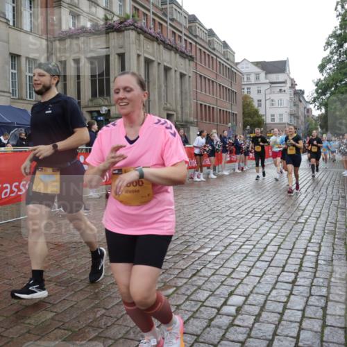 13.09.2026 - Kiel Lauf Yannick Fuchs http://msf.ph/oto/10422292 13.09.2026 10:55:48 Ziel 280, 566, 1264, 1673, 1929, 2190, 2208, 2264, 2589, 3297, 4556, 4747, 5034, 5279, 5752, 5772, 7988, 8346, 8631, 8632, 8722, 8733, 11036, 11196, 12327, 12499, 34, 313, 428, 1841, 1851, 1885, 2190, 2330, 2331, 3105, 3379, 3539, 3645, 4519, 4594, 5485, 5544, 5572, 5822, 5903, 6753, 6800, 6880, 6922, 7118, 7148, 7450, 7566, 7568, 7966, 8330, 8765, 8772, 9014, 9651, 9653, 9858, 10597, 10722, 11621, 11946, 11952, 12500, 574, 7483, 7118, 7566, 8845 meine-sportfotos.de