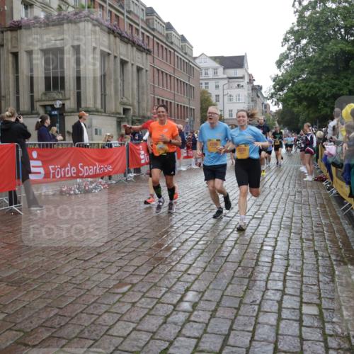 13.09.2026 - Kiel Lauf Yannick Fuchs http://msf.ph/oto/10422328 13.09.2026 10:55:54 Ziel 280, 566, 1264, 1673, 2264, 2589, 2798, 4556, 4747, 5034, 5279, 5553, 5752, 5772, 6572, 7707, 7851, 7988, 8722, 8733, 8813, 9069, 11196, 12327, 12499, 12579, 34, 313, 428, 1673, 1841, 1885, 1929, 2190, 2208, 2330, 2331, 3105, 3297, 3379, 3539, 4519, 4594, 5485, 5544, 5572, 5822, 5903, 6753, 6880, 6922, 7148, 7568, 7966, 8330, 8346, 8631, 8632, 8722, 8765, 8772, 9014, 9651, 9653, 9858, 10597, 10722, 11036, 11621, 11946, 11952, 12500, 574, 778, 7483, 7118, 7566, 8845 meine-sportfotos.de
