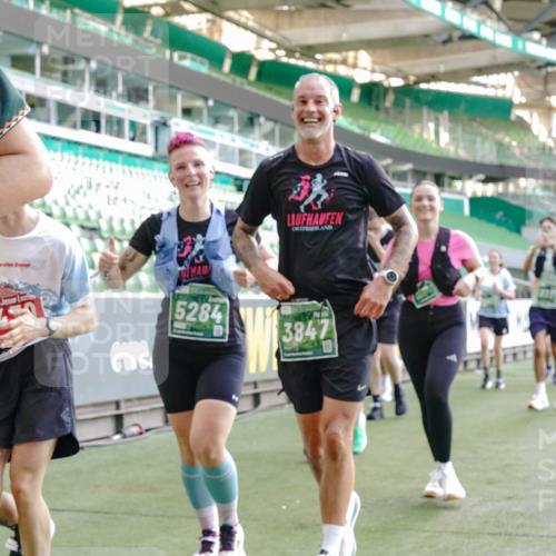 13.09.2026 - 21. swb-Marathon Bremen Michael Burmester http://msf.ph/oto/10422332 13.09.2026 13:22:44 Laufen im Stadion 128, 160, 211, 258, 343, 351, 423, 441, 533, 571, 601, 609, 708, 851, 892, 1060, 1094, 1157, 1177, 1178, 1259, 1331, 1344, 1417, 1518, 1657, 1669, 1691, 1729, 1746, 1788, 1883, 2213, 2290, 2433, 2475, 2504, 2526, 2551, 2619, 2632, 2652, 2660, 2685, 2711, 2828, 2954, 2964, 2995, 3022, 3034, 3225, 3252, 3347, 3351, 3423, 3447, 3505, 3530, 3559, 3682, 3727, 3770, 3784, 3819, 4020, 4054, 4231, 4406, 4407, 4431, 4466, 4467, 4584, 1506 meine-sportfotos.de