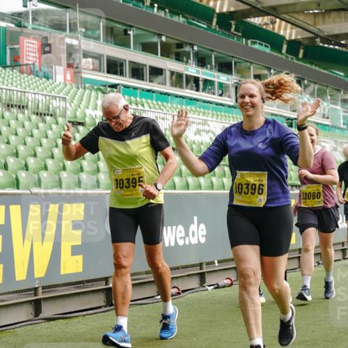 13.09.2026 - 21. swb-Marathon Bremen Michael Burmester http://msf.ph/oto/10422353 13.09.2026 10:45:43 Laufen im Stadion 10137, 10176, 10191, 10192, 10194, 10202, 10242, 10344, 10430, 10472, 10524, 10568, 10600, 10651, 10679, 10713, 10979, 11050, 11081, 11181, 11200, 11244, 11296, 11309, 11367, 11385, 11495, 11529, 11530, 11546, 11574, 11629, 11675, 11709, 11760, 11808, 11821, 11932, 11943, 12057, 12089, 12151, 12153, 12177, 12178, 12211, 12224, 12226, 12285, 12311, 12316, 12317, 12321, 12334, 12374, 12422, 12462, 12539, 10002, 10148, 10303, 10330, 10361, 10362 meine-sportfotos.de