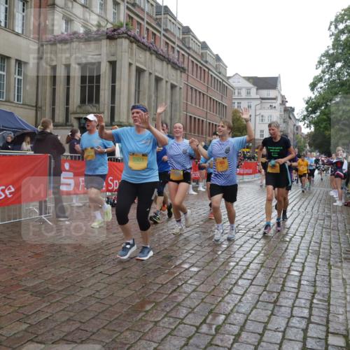 13.09.2026 - Kiel Lauf Yannick Fuchs http://msf.ph/oto/10422358 13.09.2026 10:56:00 Ziel 350, 429, 712, 774, 775, 2264, 2564, 2798, 4556, 5009, 5279, 5553, 5752, 5772, 6572, 7707, 7851, 7995, 8073, 8158, 8733, 8813, 8910, 9069, 12316, 12579, 34, 280, 566, 1264, 1673, 1885, 1929, 2190, 2208, 2264, 2589, 3105, 3297, 3539, 4519, 4594, 4747, 5034, 5544, 5572, 5752, 5822, 5903, 6753, 6880, 6922, 7148, 7568, 7966, 7988, 8330, 8346, 8631, 8632, 8722, 8765, 8772, 9014, 9651, 9653, 10597, 10722, 11036, 11196, 11621, 11946, 11952, 12327, 12499, 12500, 574, 778, 7483 meine-sportfotos.de