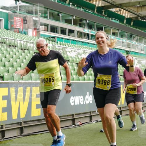 13.09.2026 - 21. swb-Marathon Bremen Michael Burmester http://msf.ph/oto/10422369 13.09.2026 10:45:43 Laufen im Stadion 10137, 10176, 10191, 10192, 10194, 10202, 10242, 10344, 10430, 10472, 10524, 10568, 10600, 10651, 10679, 10713, 10979, 11050, 11081, 11181, 11200, 11244, 11296, 11309, 11367, 11385, 11495, 11529, 11530, 11546, 11574, 11629, 11675, 11709, 11760, 11808, 11821, 11932, 11943, 12057, 12089, 12151, 12153, 12177, 12178, 12211, 12224, 12226, 12285, 12311, 12316, 12317, 12321, 12334, 12374, 12422, 12462, 12539, 10002, 10148, 10303, 10330, 10361, 10362 meine-sportfotos.de
