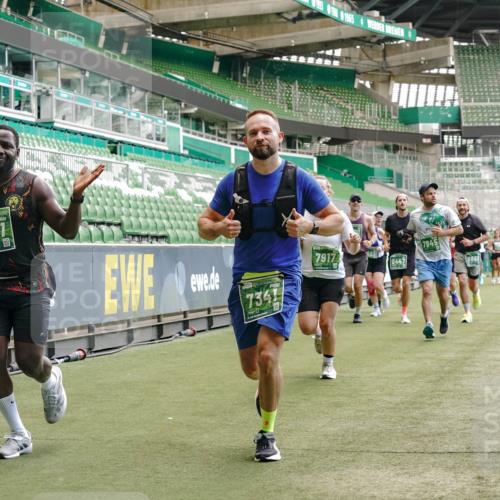13.09.2026 - 21. swb-Marathon Bremen Michael Burmester http://msf.ph/oto/10422370 13.09.2026 12:59:58 Laufen im Stadion 135, 191, 226, 232, 260, 342, 651, 745, 972, 1080, 1166, 1209, 1368, 1493, 1494, 1516, 1650, 1861, 1935, 1963, 2088, 2210, 2289, 2293, 2306, 2322, 2367, 2427, 2481, 2517, 2570, 2577, 2686, 2700, 2708, 2806, 2807, 2827, 2885, 2899, 2906, 2914, 2953, 2961, 2967, 2979, 3015, 3021, 3076, 3098, 3105, 3120, 3124, 3145, 3168, 3173, 3190, 3233, 3273, 3354, 3385, 3435, 3480, 3516, 3531, 3642, 3652, 3729, 3774, 3855, 3856, 3861, 3930, 3934 meine-sportfotos.de