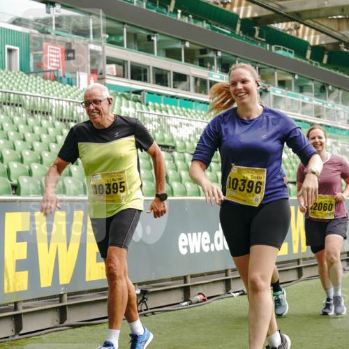 13.09.2026 - 21. swb-Marathon Bremen Michael Burmester http://msf.ph/oto/10422377 13.09.2026 10:45:43 Laufen im Stadion 10137, 10176, 10191, 10192, 10194, 10202, 10242, 10344, 10430, 10472, 10524, 10568, 10600, 10651, 10679, 10713, 10979, 11050, 11081, 11181, 11200, 11244, 11296, 11309, 11367, 11385, 11495, 11529, 11530, 11546, 11574, 11629, 11675, 11709, 11760, 11808, 11821, 11932, 11943, 12057, 12089, 12151, 12153, 12177, 12178, 12211, 12224, 12226, 12285, 12311, 12316, 12317, 12321, 12334, 12374, 12422, 12462, 12539, 10002, 10148, 10303, 10330, 10361, 10362 meine-sportfotos.de