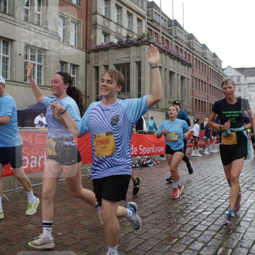 13.09.2026 - Kiel Lauf Yannick Fuchs http://msf.ph/oto/10422378 13.09.2026 10:56:01 Ziel 350, 429, 712, 774, 775, 2564, 2798, 4556, 5009, 5279, 5553, 5772, 6572, 7483, 7707, 7851, 7995, 8073, 8158, 8733, 8813, 8910, 9069, 12316, 12579, 34, 280, 566, 1264, 1673, 1885, 1929, 2190, 2208, 2264, 2589, 3105, 3297, 3539, 4519, 4594, 4747, 5034, 5279, 5544, 5572, 5752, 5772, 5822, 5903, 6753, 6880, 6922, 7148, 7568, 7966, 7988, 8330, 8346, 8631, 8632, 8722, 8765, 8772, 9014, 9651, 9653, 10597, 10722, 11036, 11196, 11621, 11946, 11952, 12327, 12499, 12500, 574, 778 meine-sportfotos.de