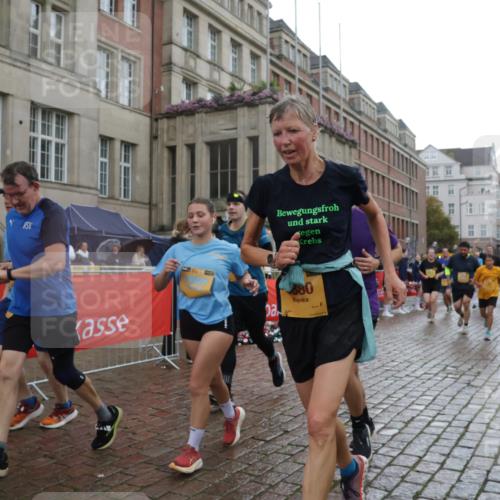 13.09.2026 - Kiel Lauf Yannick Fuchs http://msf.ph/oto/10422391 13.09.2026 10:56:02 Ziel 350, 429, 574, 712, 774, 775, 1208, 2564, 2798, 4556, 5009, 5553, 6572, 7483, 7707, 7851, 7995, 8073, 8158, 8733, 8813, 8910, 9069, 12316, 12579, 12603, 34, 280, 566, 1264, 1673, 1885, 1929, 2190, 2208, 2264, 2589, 3105, 3297, 3539, 4519, 4594, 4747, 5034, 5279, 5544, 5572, 5752, 5772, 5822, 6753, 6880, 6922, 7148, 7568, 7966, 7988, 8330, 8346, 8631, 8632, 8722, 8733, 8765, 8772, 9014, 9651, 9653, 10597, 10722, 11036, 11196, 11621, 11946, 11952, 12327, 12499, 12500, 778, 34 meine-sportfotos.de