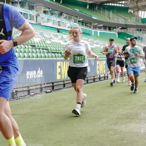 13.09.2026 - 21. swb-Marathon Bremen Michael Burmester http://msf.ph/oto/10422400 13.09.2026 12:59:59 Laufen im Stadion 135, 191, 226, 232, 260, 342, 651, 745, 972, 1080, 1166, 1209, 1368, 1493, 1494, 1516, 1650, 1861, 1935, 1963, 2088, 2210, 2289, 2293, 2306, 2322, 2367, 2427, 2481, 2517, 2570, 2577, 2686, 2700, 2708, 2806, 2807, 2827, 2885, 2899, 2906, 2914, 2953, 2961, 2967, 2979, 3015, 3021, 3076, 3098, 3105, 3120, 3124, 3145, 3168, 3173, 3190, 3233, 3273, 3354, 3385, 3435, 3480, 3516, 3531, 3642, 3652, 3729, 3774, 3855, 3856, 3861, 3930, 3934 meine-sportfotos.de