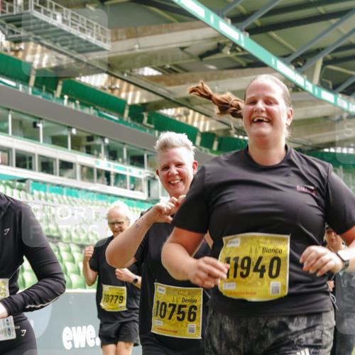 13.09.2026 - 21. swb-Marathon Bremen Michael Burmester http://msf.ph/oto/10422422 13.09.2026 10:45:46 Laufen im Stadion 10137, 10176, 10191, 10192, 10194, 10202, 10242, 10344, 10430, 10472, 10524, 10568, 10600, 10651, 10679, 10713, 10979, 11050, 11081, 11181, 11200, 11244, 11296, 11309, 11367, 11385, 11457, 11495, 11529, 11530, 11546, 11574, 11629, 11675, 11709, 11760, 11808, 11821, 11932, 11943, 12057, 12089, 12151, 12153, 12177, 12178, 12211, 12224, 12226, 12285, 12311, 12316, 12317, 12321, 12334, 12374, 12422, 12462, 12539, 10002, 10148, 10303, 10330, 10361, 10362 meine-sportfotos.de