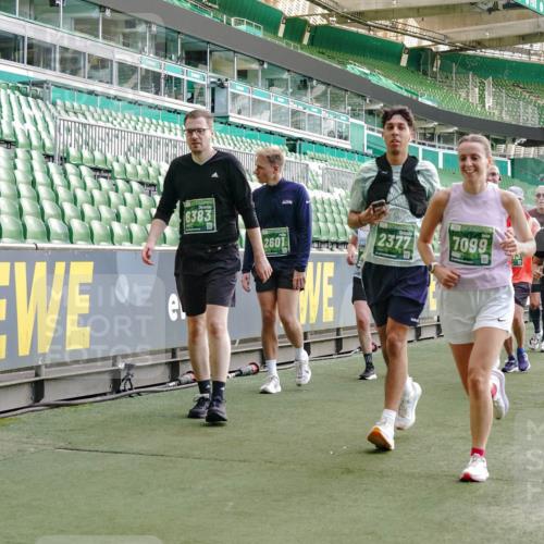 13.09.2026 - 21. swb-Marathon Bremen Michael Burmester http://msf.ph/oto/10422423 13.09.2026 13:22:48 Laufen im Stadion 128, 160, 211, 258, 343, 351, 423, 434, 441, 533, 571, 601, 609, 708, 851, 892, 1060, 1094, 1157, 1178, 1259, 1331, 1344, 1417, 1518, 1657, 1669, 1691, 1729, 1746, 1788, 1883, 2213, 2290, 2433, 2475, 2504, 2526, 2619, 2632, 2652, 2660, 2685, 2711, 2828, 2954, 2964, 2968, 2995, 3022, 3034, 3225, 3252, 3292, 3347, 3351, 3423, 3447, 3505, 3530, 3559, 3682, 3727, 3770, 3784, 3819, 4020, 4054, 4231, 4406, 4407, 4431, 4466, 4467, 4584, 1506 meine-sportfotos.de