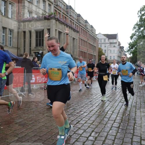 13.09.2026 - Kiel Lauf Yannick Fuchs http://msf.ph/oto/10422427 13.09.2026 10:56:05 Ziel 350, 429, 574, 712, 774, 775, 1208, 2564, 2798, 3541, 5009, 5553, 6572, 7292, 7483, 7707, 7851, 7995, 8054, 8073, 8158, 8813, 8910, 9069, 10774, 10795, 12316, 12579, 12603, 34, 280, 566, 1264, 1673, 1885, 1929, 2190, 2208, 2264, 2589, 2798, 3105, 3297, 3539, 4519, 4556, 4594, 4747, 5034, 5279, 5544, 5752, 5772, 5822, 6753, 6922, 7568, 7988, 8330, 8346, 8631, 8632, 8722, 8733, 9014, 9651, 9653, 11036, 11196, 11621, 11952, 12327, 12499, 12500, 248, 778, 34 meine-sportfotos.de