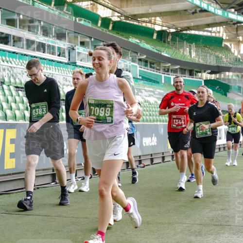 13.09.2026 - 21. swb-Marathon Bremen Michael Burmester http://msf.ph/oto/10422436 13.09.2026 13:22:48 Laufen im Stadion 128, 160, 211, 258, 343, 351, 423, 434, 441, 533, 571, 601, 609, 708, 851, 892, 1060, 1094, 1157, 1178, 1259, 1331, 1344, 1417, 1518, 1657, 1669, 1691, 1729, 1746, 1788, 1883, 2213, 2290, 2433, 2475, 2504, 2526, 2619, 2632, 2652, 2660, 2685, 2711, 2828, 2954, 2964, 2968, 2995, 3022, 3034, 3225, 3252, 3292, 3347, 3351, 3423, 3447, 3505, 3530, 3559, 3682, 3727, 3770, 3784, 3819, 4020, 4054, 4231, 4406, 4407, 4431, 4466, 4467, 4584, 1506 meine-sportfotos.de