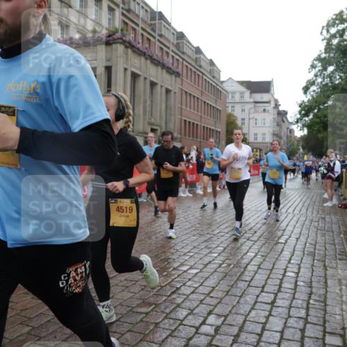 13.09.2026 - Kiel Lauf Yannick Fuchs http://msf.ph/oto/10422440 13.09.2026 10:56:07 Ziel 350, 429, 574, 712, 774, 775, 778, 1208, 2564, 2829, 3541, 5009, 5553, 6572, 7292, 7483, 7995, 8054, 8073, 8158, 8813, 8910, 9069, 10433, 10750, 10774, 10795, 12043, 12171, 12316, 12603, 280, 566, 1264, 1673, 1885, 1929, 2190, 2208, 2264, 2589, 2798, 3105, 3297, 3539, 4519, 4556, 4594, 4747, 5034, 5279, 5553, 5752, 5772, 5822, 6753, 6922, 7707, 7851, 7988, 8330, 8346, 8631, 8632, 8722, 8733, 8813, 9014, 9651, 9653, 11036, 11196, 11621, 11952, 12327, 12499, 12579, 248, 34 meine-sportfotos.de