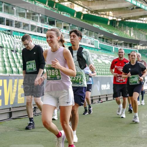 13.09.2026 - 21. swb-Marathon Bremen Michael Burmester http://msf.ph/oto/10422447 13.09.2026 13:22:48 Laufen im Stadion 128, 160, 211, 258, 343, 351, 423, 434, 441, 533, 571, 601, 609, 708, 851, 892, 1060, 1094, 1157, 1178, 1259, 1331, 1344, 1417, 1518, 1657, 1669, 1691, 1729, 1746, 1788, 1883, 2213, 2290, 2433, 2475, 2504, 2526, 2619, 2632, 2652, 2660, 2685, 2711, 2828, 2954, 2964, 2968, 2995, 3022, 3034, 3225, 3252, 3292, 3347, 3351, 3423, 3447, 3505, 3530, 3559, 3682, 3727, 3770, 3784, 3819, 4020, 4054, 4231, 4406, 4407, 4431, 4466, 4467, 4584, 1506 meine-sportfotos.de