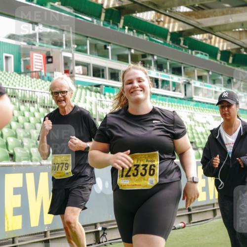 13.09.2026 - 21. swb-Marathon Bremen Michael Burmester http://msf.ph/oto/10422449 13.09.2026 10:45:47 Laufen im Stadion 10137, 10176, 10191, 10192, 10194, 10202, 10242, 10344, 10430, 10472, 10524, 10568, 10600, 10651, 10679, 10713, 10979, 11050, 11081, 11181, 11200, 11244, 11296, 11309, 11367, 11385, 11457, 11495, 11529, 11530, 11546, 11574, 11629, 11675, 11709, 11760, 11808, 11821, 11932, 11943, 12057, 12089, 12151, 12153, 12177, 12178, 12211, 12224, 12226, 12285, 12311, 12316, 12317, 12321, 12334, 12374, 12422, 12462, 12539, 10002, 10148, 10303, 10330, 10361, 10362 meine-sportfotos.de