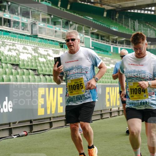 13.09.2026 - 21. swb-Marathon Bremen Michael Burmester http://msf.ph/oto/10422498 13.09.2026 10:45:50 Laufen im Stadion 10137, 10161, 10191, 10192, 10194, 10202, 10242, 10344, 10430, 10472, 10524, 10535, 10568, 10600, 10651, 10679, 10713, 10895, 10979, 11050, 11081, 11181, 11200, 11244, 11296, 11309, 11367, 11457, 11495, 11529, 11530, 11546, 11574, 11629, 11675, 11709, 11760, 11808, 11821, 11932, 11943, 12057, 12089, 12151, 12153, 12177, 12178, 12211, 12224, 12226, 12285, 12311, 12316, 12317, 12321, 12334, 12374, 12422, 12462, 12539, 10002, 10148, 10303, 10330, 10361, 10362 meine-sportfotos.de