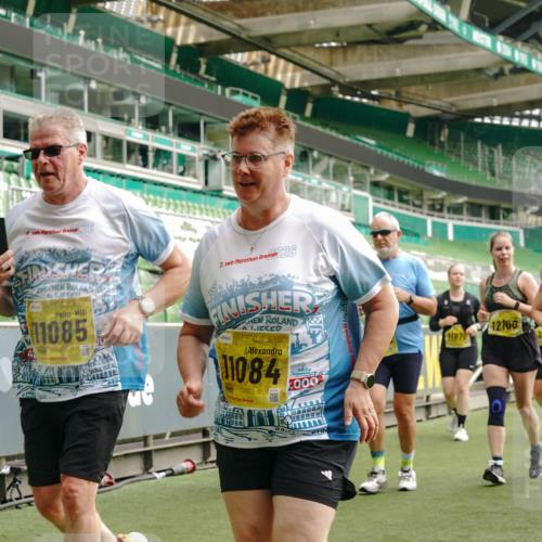 13.09.2026 - 21. swb-Marathon Bremen Michael Burmester http://msf.ph/oto/10422536 13.09.2026 10:45:51 Laufen im Stadion 10137, 10161, 10191, 10192, 10194, 10202, 10242, 10344, 10430, 10472, 10524, 10535, 10568, 10600, 10651, 10679, 10713, 10895, 10979, 11050, 11081, 11181, 11200, 11244, 11296, 11309, 11367, 11457, 11495, 11529, 11530, 11546, 11574, 11629, 11675, 11709, 11760, 11808, 11821, 11932, 12057, 12089, 12151, 12153, 12177, 12178, 12211, 12224, 12226, 12285, 12311, 12316, 12317, 12321, 12334, 12374, 12422, 12462, 12539, 10002, 10148, 10303, 10330, 10361, 10362 meine-sportfotos.de