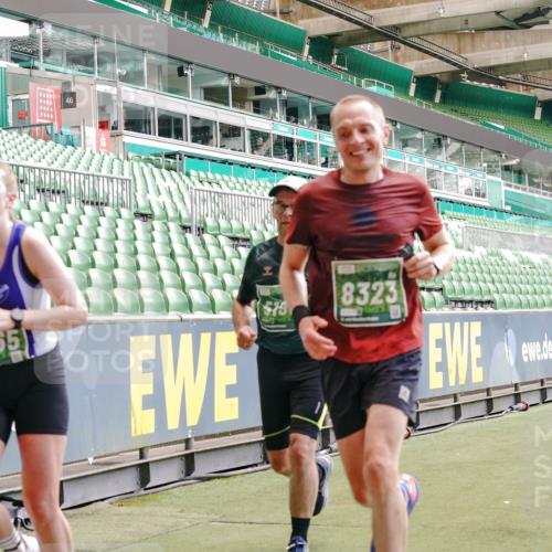 13.09.2026 - 21. swb-Marathon Bremen Michael Burmester http://msf.ph/oto/10422554 13.09.2026 13:00:04 Laufen im Stadion 135, 191, 226, 232, 260, 342, 651, 745, 972, 1080, 1166, 1209, 1368, 1493, 1494, 1516, 1650, 1861, 1935, 1963, 2088, 2210, 2289, 2293, 2306, 2322, 2367, 2427, 2481, 2490, 2517, 2570, 2577, 2658, 2686, 2700, 2708, 2781, 2806, 2827, 2885, 2899, 2906, 2914, 2953, 2961, 2967, 2979, 3015, 3021, 3076, 3098, 3105, 3120, 3124, 3145, 3168, 3173, 3190, 3233, 3273, 3354, 3385, 3435, 3480, 3516, 3531, 3642, 3652, 3729, 3774, 3855, 3856, 3861, 3930, 3934 meine-sportfotos.de