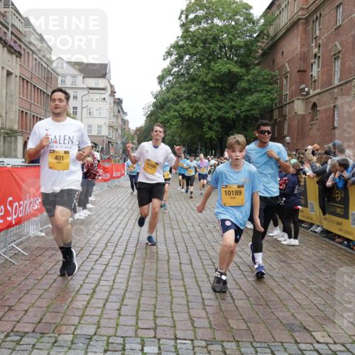 13.09.2026 - Kiel Lauf Yannick Fuchs http://msf.ph/oto/10422588 13.09.2026 09:43:31 Ziel 40, 401, 1049, 1857, 4171, 4256, 7773, 7857, 7905, 8066, 8770, 8834, 10189, 10300, 11246, 12101, 12575, 255, 623, 1040, 1508, 3041, 3850, 5530, 5929, 6377, 7099, 7532, 8191, 8808, 9354, 9933, 10047, 10118, 11753, 12259, 654, 1833, 4522, 5857, 5964, 7510, 7948, 9323, 9934, 10460, 12164, 1213, 3849, 7874, 8191, 8870, 9311, 9629, 12678 meine-sportfotos.de