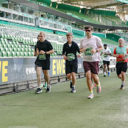 13.09.2026 - 21. swb-Marathon Bremen Michael Burmester http://msf.ph/oto/10422613 13.09.2026 13:22:55 Laufen im Stadion 128, 160, 211, 258, 343, 351, 434, 441, 533, 571, 601, 609, 708, 851, 892, 1060, 1094, 1157, 1178, 1259, 1331, 1344, 1417, 1518, 1657, 1669, 1691, 1729, 1746, 1788, 1883, 2213, 2290, 2433, 2475, 2495, 2504, 2526, 2619, 2632, 2652, 2660, 2685, 2711, 2936, 2964, 2968, 2995, 3022, 3034, 3225, 3252, 3282, 3292, 3347, 3351, 3395, 3423, 3447, 3505, 3530, 3559, 3682, 3727, 3770, 3784, 3819, 4020, 4054, 4231, 4406, 4407, 4431, 4466, 4467, 4584, 1506 meine-sportfotos.de
