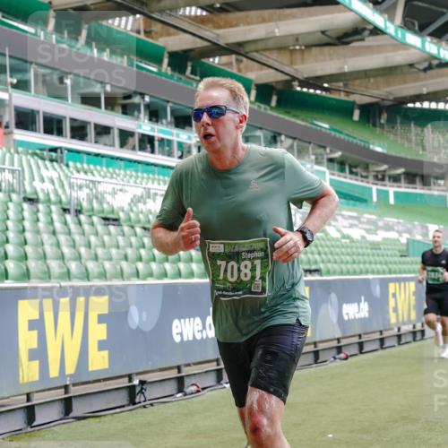 13.09.2026 - 21. swb-Marathon Bremen Michael Burmester http://msf.ph/oto/10422615 13.09.2026 13:00:06 Laufen im Stadion 135, 191, 226, 232, 242, 260, 342, 651, 687, 745, 972, 1080, 1166, 1209, 1368, 1493, 1494, 1516, 1650, 1861, 1935, 1963, 2088, 2210, 2289, 2293, 2306, 2322, 2367, 2427, 2481, 2485, 2490, 2517, 2560, 2570, 2577, 2658, 2686, 2700, 2708, 2781, 2806, 2827, 2885, 2899, 2906, 2914, 2953, 2961, 2967, 2979, 3015, 3021, 3076, 3098, 3105, 3120, 3124, 3145, 3168, 3173, 3190, 3233, 3273, 3354, 3385, 3435, 3480, 3516, 3531, 3642, 3652, 3729, 3774, 3855, 3856, 3861, 3930, 3934 meine-sportfotos.de