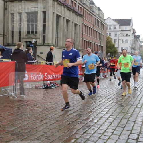13.09.2026 - Kiel Lauf Yannick Fuchs http://msf.ph/oto/10422618 13.09.2026 10:56:23 Ziel 248, 476, 929, 1618, 2075, 2454, 2674, 2880, 3267, 4440, 4806, 5067, 5682, 5683, 6530, 6605, 6884, 8989, 8997, 9210, 10264, 10421, 10509, 10570, 12669, 350, 429, 574, 712, 774, 775, 778, 1208, 2264, 2564, 2798, 2829, 3541, 4556, 5009, 5034, 5279, 5553, 5752, 5772, 6572, 6605, 7292, 7483, 7707, 7851, 7995, 8054, 8073, 8158, 8733, 8813, 8910, 9069, 10421, 10433, 10750, 10774, 10795, 11196, 12316, 12327, 12579, 452, 1139, 1504 meine-sportfotos.de
