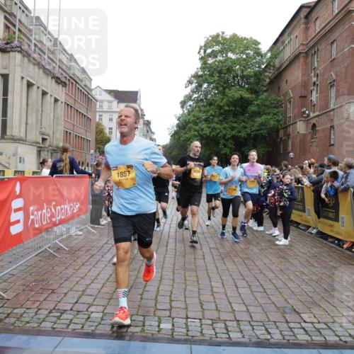 13.09.2026 - Kiel Lauf Yannick Fuchs http://msf.ph/oto/10422654 13.09.2026 09:43:34 Ziel 40, 401, 1049, 1833, 1857, 4171, 7773, 7857, 7905, 8770, 8834, 10189, 10300, 10460, 11246, 12101, 12164, 12575, 255, 623, 1040, 1508, 3041, 3850, 4256, 5530, 5929, 6377, 7099, 7532, 8066, 8808, 9354, 9933, 10047, 10118, 11753, 12259, 654, 4522, 5171, 5857, 5964, 7510, 7948, 9323, 9814, 9934, 10641, 10931, 12376, 1040, 1213, 3849, 3850, 5530, 7874, 8191, 9629, 11753 meine-sportfotos.de