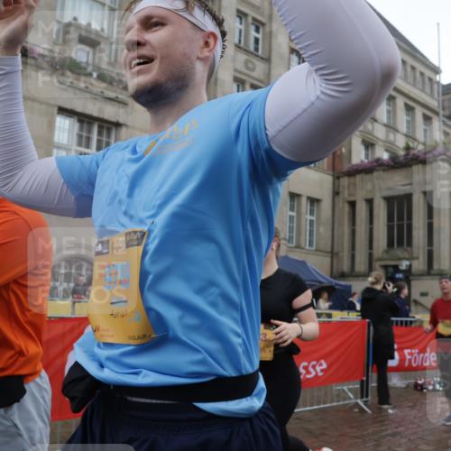 13.09.2026 - Kiel Lauf Yannick Fuchs http://msf.ph/oto/10422658 13.09.2026 10:56:26 Ziel 248, 476, 929, 1504, 1557, 1618, 1666, 2075, 2454, 2674, 2880, 3061, 4180, 4440, 4806, 5067, 5682, 5683, 6067, 6530, 6882, 6884, 8989, 8997, 9674, 10264, 10509, 10659, 12669, 12762, 350, 429, 574, 712, 774, 775, 778, 1208, 2564, 2798, 2829, 3267, 3541, 4556, 5009, 5279, 5553, 5682, 5683, 5772, 6572, 6605, 7292, 7483, 7707, 7851, 7995, 8054, 8073, 8158, 8733, 8813, 8910, 9069, 9210, 10421, 10433, 10570, 10750, 10774, 10795, 12316, 12579, 452, 1139 meine-sportfotos.de