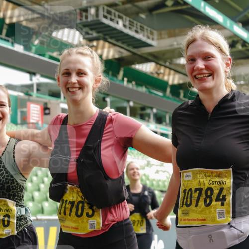 13.09.2026 - 21. swb-Marathon Bremen Michael Burmester http://msf.ph/oto/10422663 13.09.2026 10:45:55 Laufen im Stadion 10137, 10161, 10191, 10192, 10194, 10202, 10242, 10344, 10430, 10472, 10524, 10535, 10568, 10600, 10651, 10679, 10713, 10895, 10970, 10979, 11050, 11081, 11181, 11200, 11244, 11296, 11309, 11367, 11457, 11495, 11529, 11530, 11546, 11574, 11629, 11675, 11709, 11760, 11808, 11821, 11932, 12057, 12089, 12151, 12153, 12177, 12178, 12211, 12224, 12226, 12285, 12311, 12316, 12317, 12321, 12374, 12422, 12462, 12539, 10002, 10148, 10303, 10330, 10361, 10362 meine-sportfotos.de