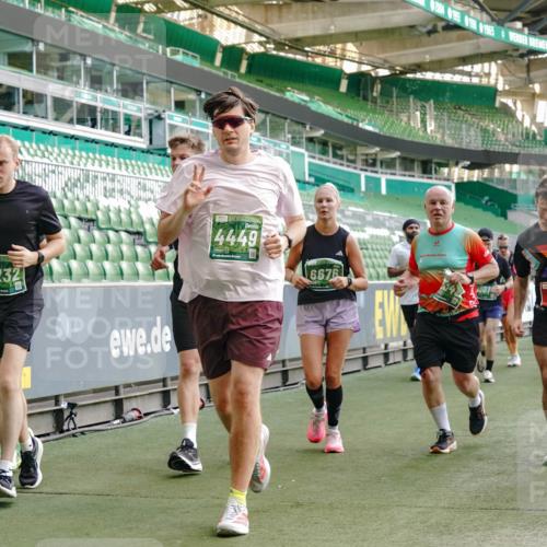 13.09.2026 - 21. swb-Marathon Bremen Michael Burmester http://msf.ph/oto/10422667 13.09.2026 13:22:56 Laufen im Stadion 128, 160, 211, 258, 343, 351, 434, 441, 533, 571, 601, 609, 708, 851, 892, 1060, 1094, 1157, 1178, 1259, 1331, 1344, 1417, 1518, 1657, 1669, 1691, 1729, 1746, 1788, 1883, 2213, 2290, 2433, 2445, 2475, 2495, 2504, 2526, 2619, 2632, 2652, 2660, 2685, 2711, 2768, 2936, 2964, 2968, 2995, 3022, 3034, 3225, 3252, 3282, 3292, 3347, 3351, 3395, 3423, 3447, 3505, 3530, 3559, 3682, 3727, 3770, 3784, 3819, 4020, 4054, 4231, 4406, 4407, 4431, 4466, 4467, 4584, 1506 meine-sportfotos.de