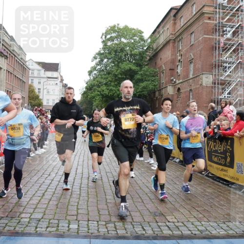 13.09.2026 - Kiel Lauf Yannick Fuchs http://msf.ph/oto/10422670 13.09.2026 09:43:35 Ziel 40, 401, 1049, 1833, 1857, 4171, 7773, 7857, 7905, 8770, 8834, 9323, 9934, 10189, 10300, 10460, 11246, 12101, 12164, 12575, 255, 623, 1040, 1508, 3041, 3850, 4256, 5530, 5929, 6377, 7099, 7532, 8066, 8808, 9354, 9933, 10047, 10118, 11753, 12259, 654, 4522, 5171, 5857, 5964, 7510, 7948, 9814, 10641, 10931, 12376, 1040, 1213, 3849, 3850, 5530, 7874, 8191, 11753 meine-sportfotos.de