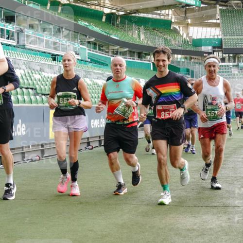 13.09.2026 - 21. swb-Marathon Bremen Michael Burmester http://msf.ph/oto/10422677 13.09.2026 13:22:57 Laufen im Stadion 128, 160, 211, 258, 343, 351, 434, 441, 533, 571, 609, 708, 851, 892, 1060, 1157, 1178, 1259, 1331, 1344, 1417, 1518, 1657, 1669, 1691, 1729, 1746, 1788, 1883, 2213, 2290, 2433, 2445, 2475, 2495, 2504, 2526, 2619, 2632, 2652, 2660, 2685, 2711, 2768, 2936, 2964, 2968, 2995, 3022, 3034, 3225, 3252, 3282, 3292, 3347, 3351, 3395, 3423, 3447, 3505, 3530, 3559, 3682, 3727, 3770, 3784, 3819, 4020, 4054, 4231, 4406, 4407, 4431, 4466, 4467, 4584, 1506 meine-sportfotos.de